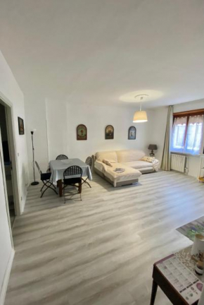 Appartamento Lella zona Terme Centro e vicino Habilita-Villa Igea